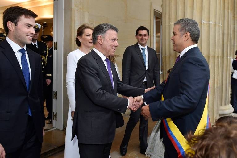 Iván Duque toma posse como presidente da Colômbia