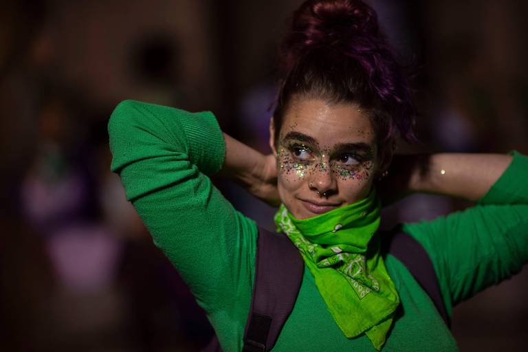 No Rio de Janeiro, manifestantes usaram a cor verde, em apoio às ativistas pró-despenalização