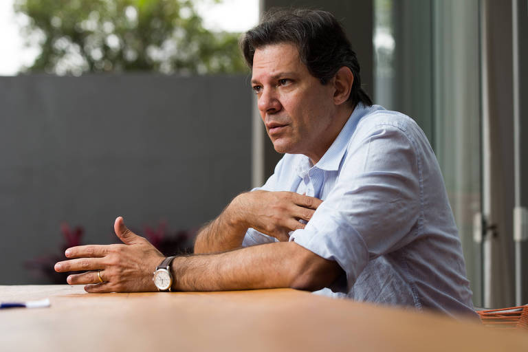 O ex-prefeito de São Paulo Fernando Haddad (PT) durante entrevista
