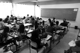 Sala de aula da E.E. Antônio Vieira de Souza, em Guarulhos/SP