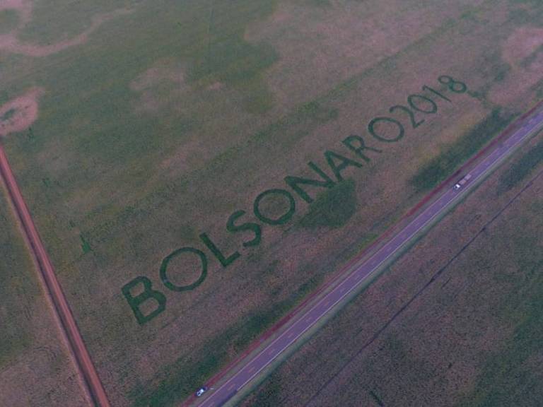Agricultor escreve nome de Bolsonaro em plantações no MS