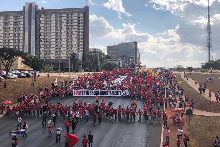 <strong>A marcha 'Lula Livre', em Brasília</strong>