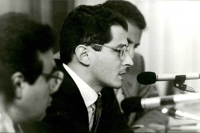 Otavio Frias Filho fala em seminário de jornalismo na USP, em 1987