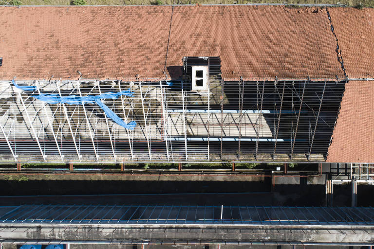 Vista aérea das obras interrompidas do Museu da História do Estado de São Paulo, no Brás