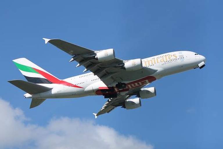 Airbus A380 da Emirates, que  lançou em 1º de dezembro de 2016 o voo mais curto do mundo operado por um Airbus A380.