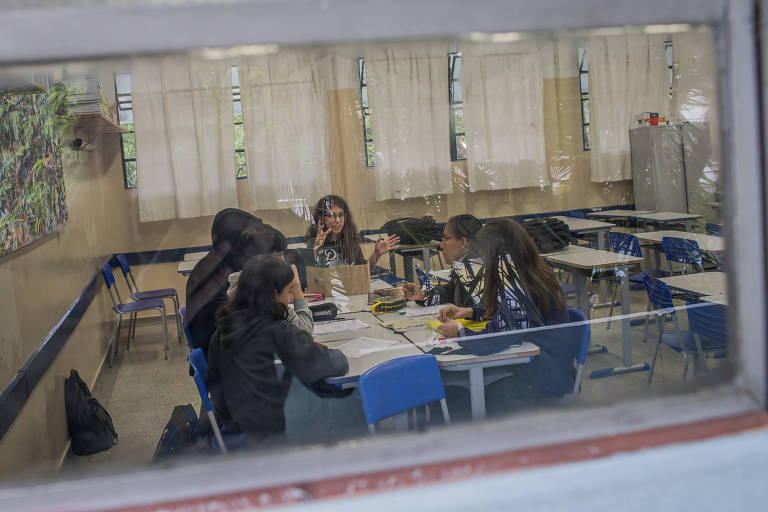 Clube do RPG de mesa organizado pelos alunos da Escola Estadual Antônio Alvez Cruz, localizada na Vila Madalena, em São Paulo