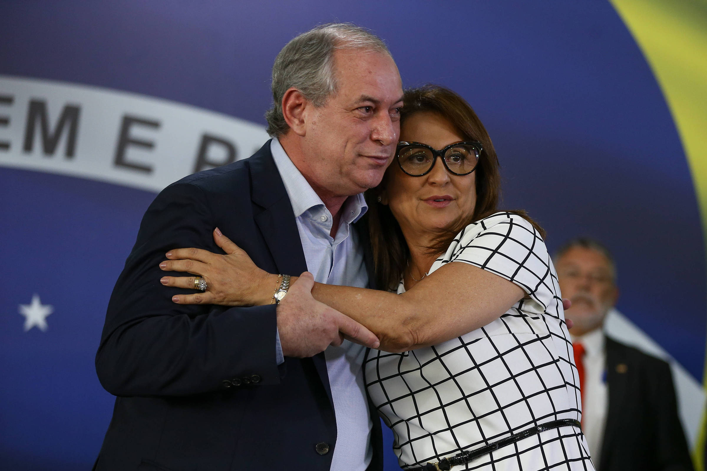 K tia Abreu cumpriu fun es na campanha de Ciro mas tamb m deu