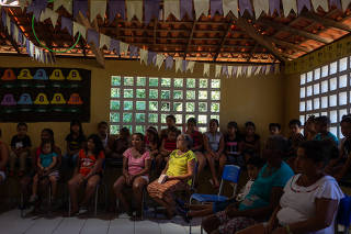 Festa da chegada da energia elétrica a escola em Brejinho, em Burti (MA)