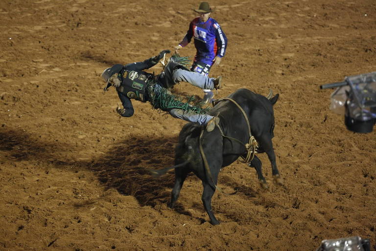 Peão vence por meio ponto o rodeio de Barretos 2018