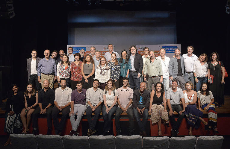 Integrantes da Rede Folha de Empreendedores Socioambientais em evento pré-Fórum Econômico Mundial, realizado em março deste ano, no Teatro Folha, em São Paulo; a rede fará seu encontro anual no FIIS (Festival de Inovação e Impacto Social)