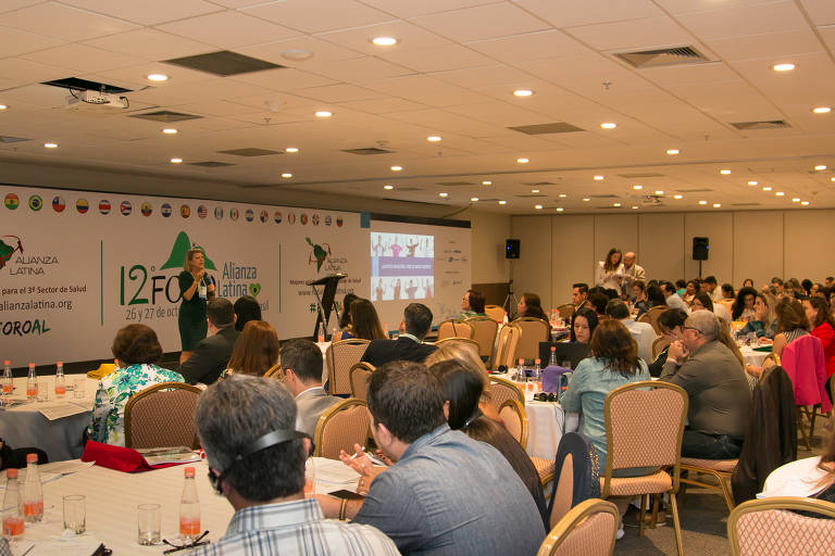 Participantes e palestrantes no 12º Fórum Melhores Práticas para o Terceiro Setor em Saúde da Aliança Latina, realizado em outubro de 2017, no Rio; fórum passa a integrar programação do FIIS (Festival de Inovação e Impacto Social)
