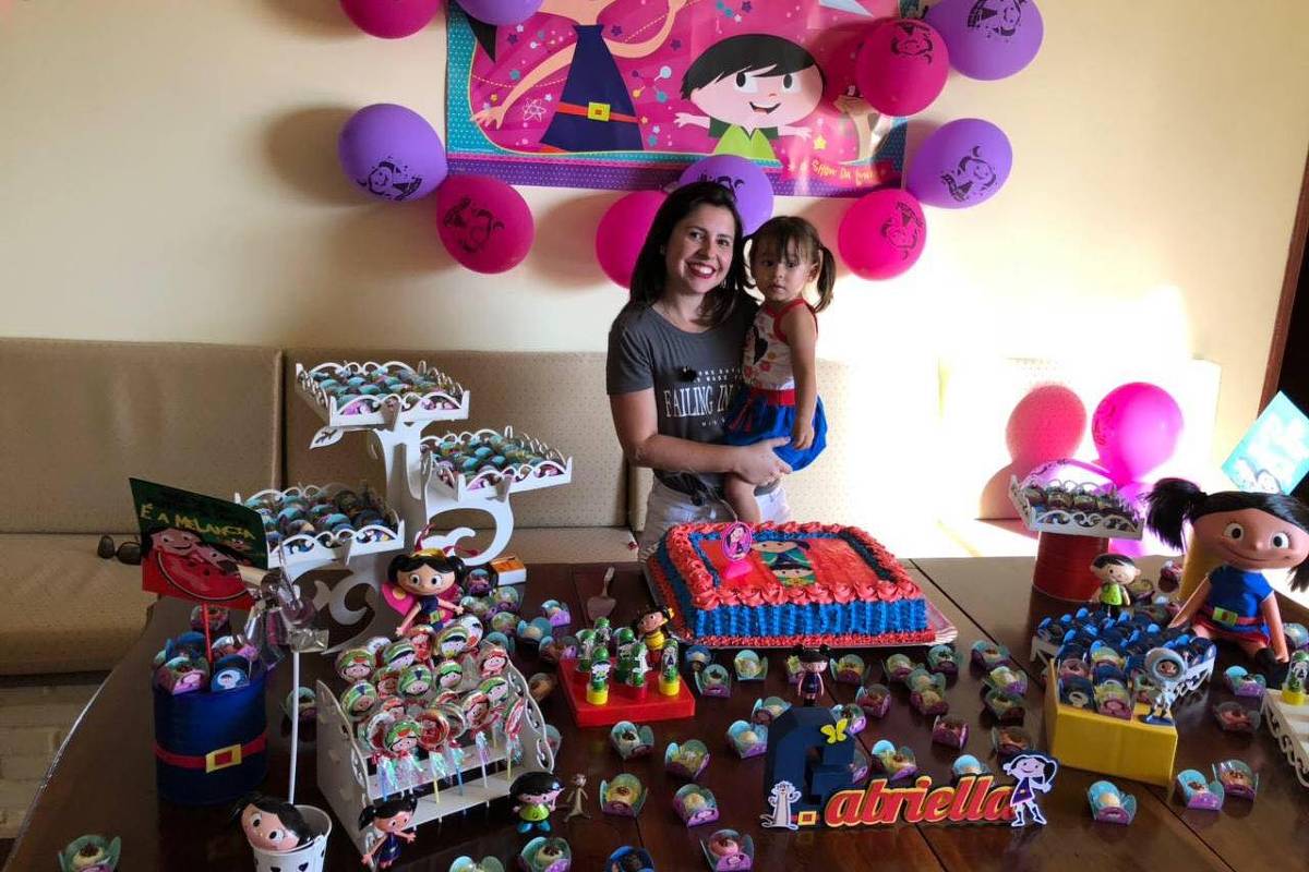 Bolo de Aniversário Infantil — Decoração de Casa