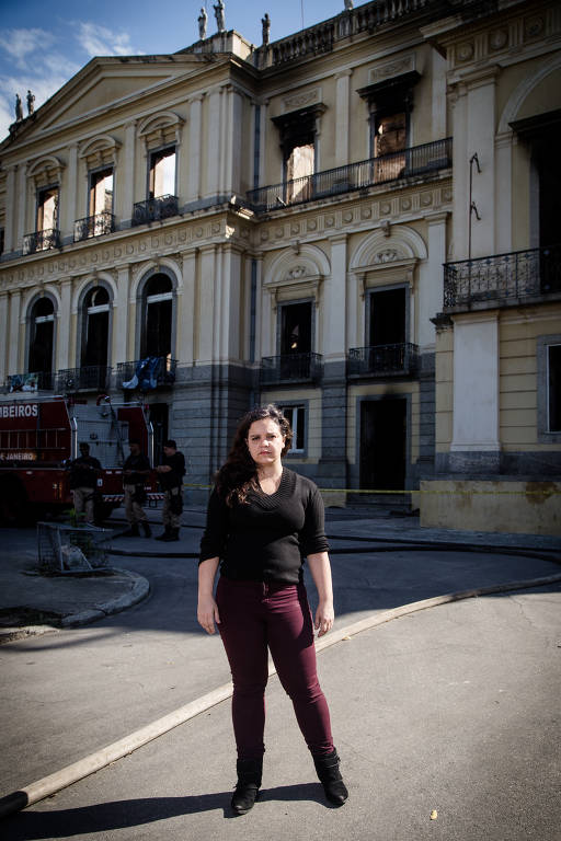 Roberta Veronese do Amaral, 42, é aluna de doutorado em paleontologia e fazia a reconstrução digital de encéfalos de preguiças extintas. Apesar da perda do seu material de trabalho, ela já havia realizado boa parte das tomografias dos crânios que estuda.