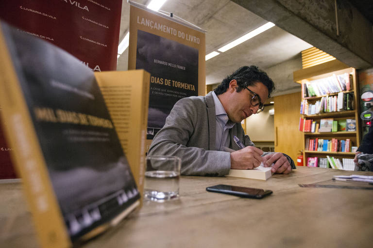 Lançamento do livro "Mil Dias de Tormenta", do jornalista Bernardo Mello Franco