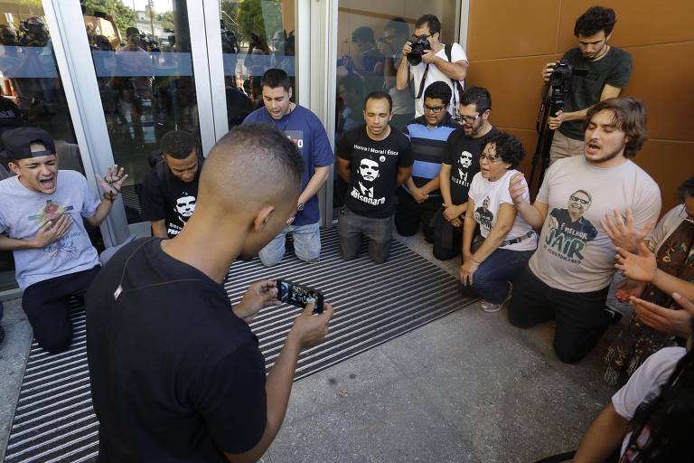 Capadocianas : Cadete: ides comandar, aprendei a obedecer, Marcelo ...