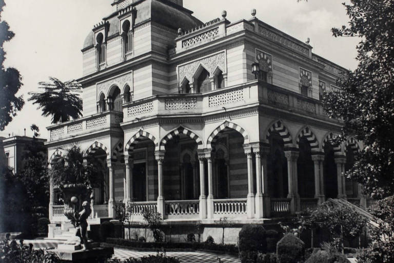 Palacete de Abraão Andraus, na av. Paulista, derrubado em 1982