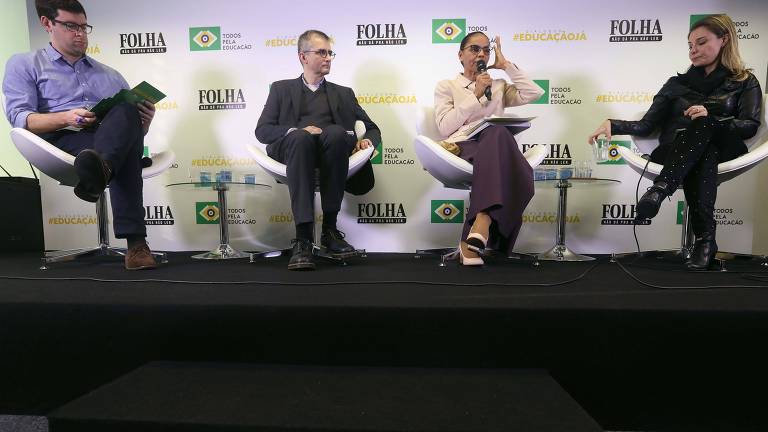 A candidata à Presidência da República da Rede, Marina Silva, durante sabatina em São Paulo  