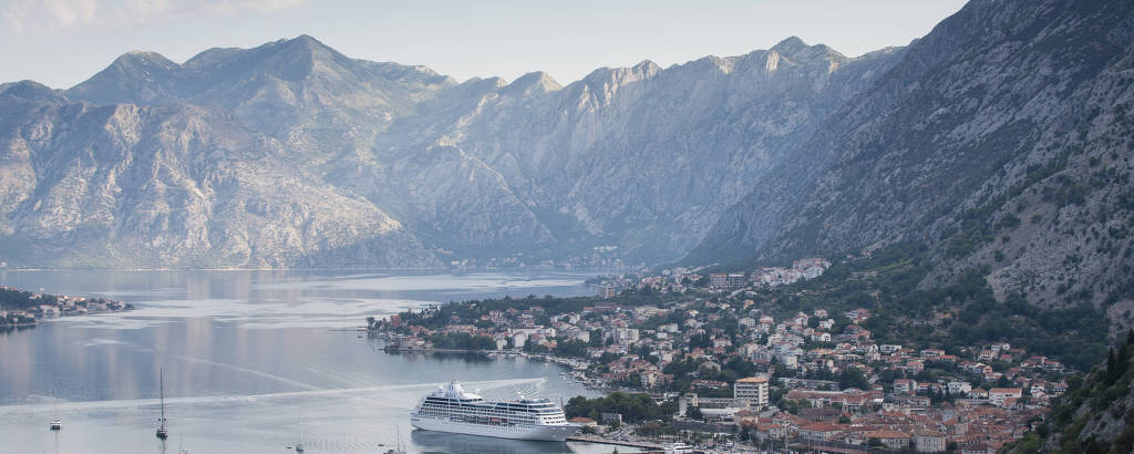 Baía de Kotor, em Montenegro