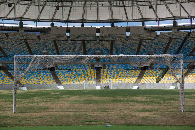Em janeiro de 2017, pouco tempo após as Olimpíadas, o gramado do Maracanã se encontrava em péssimo estado