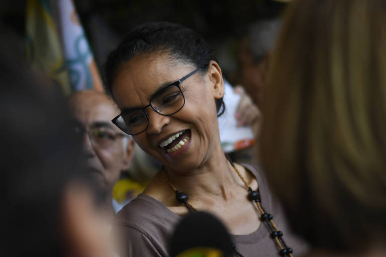 Bolsa que Marina Silva usou em visita ao RS custa R$ 250, não R