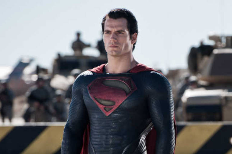 Henry Cavill abandona a capa de Super Homem