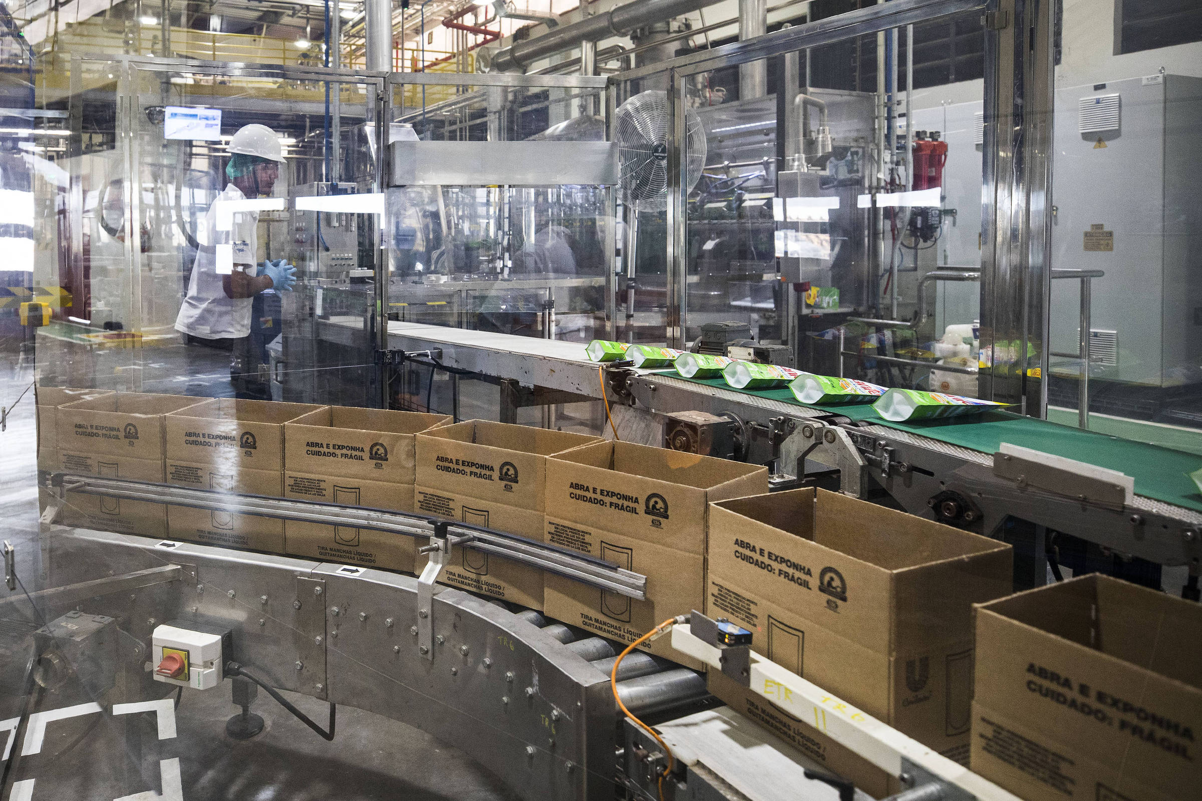 Fabricante de embalagens de papelão investirá R$ 90 milhões em suas  fábricas - 16/09/2018 - Mercado Aberto - Folha