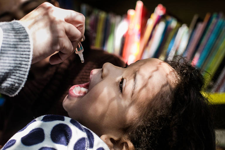 Movimentos antivacinas ameaçam saúde global em 2019, diz OMS