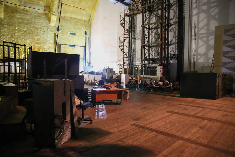 Interior do Teatro Nacional Cláudio Santoro, fechado há mais de 4 anos para uma reforma ainda não iniciada