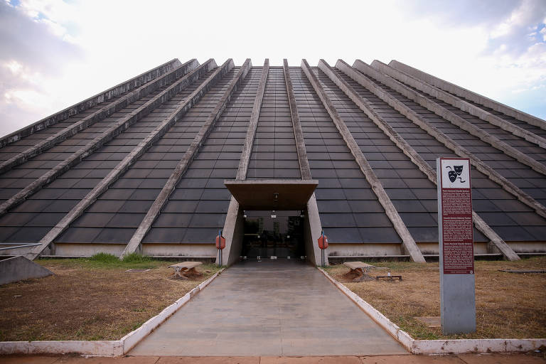 Prédios públicos vazios em Brasília