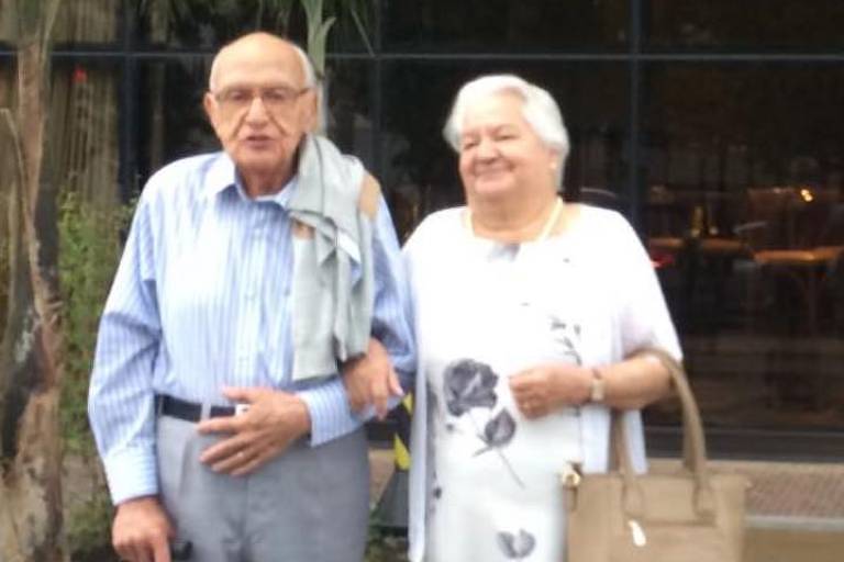 Regino Carlos Quintella (1926-2018), com a mulher, Maria Apparecida