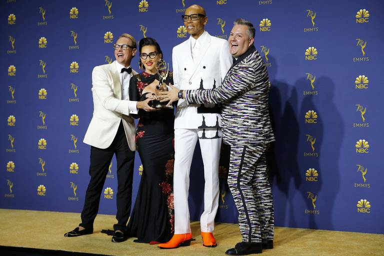 Carson Kressley, Michelle Visage, RuPaul eRoss Mathews ganharam o prêmio de melhor competição em reality show por 