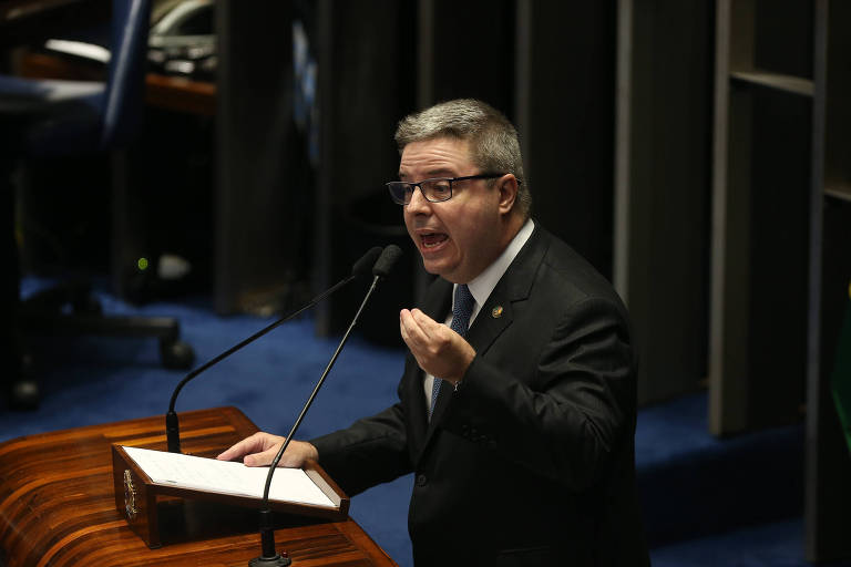 Senador Antônio Anastasia discursa no Senado Federal 