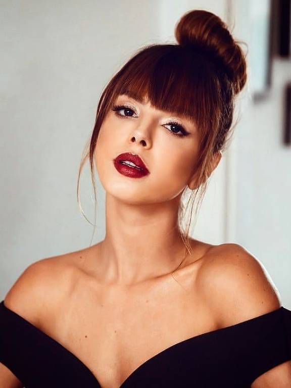 Imagens da atriz Giovanna Lancellotti 