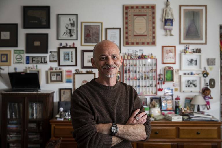 O escritor, ator, dramaturgo e autor de histórias em quadrinhos brasileiro Lourenço Mutarelli