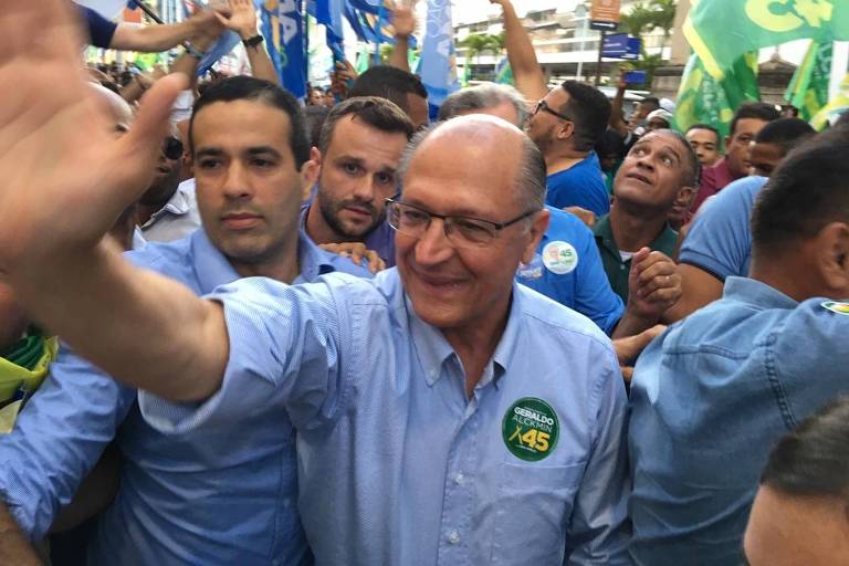 O candidato Geraldo Alckmin (PSDB) em campanha em Salvador