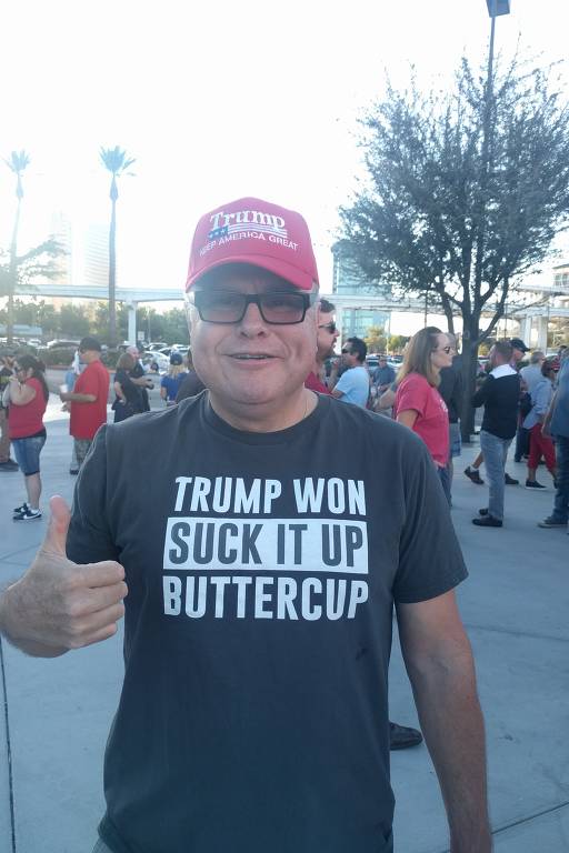 Trumpistas em comício em Las Vegas
