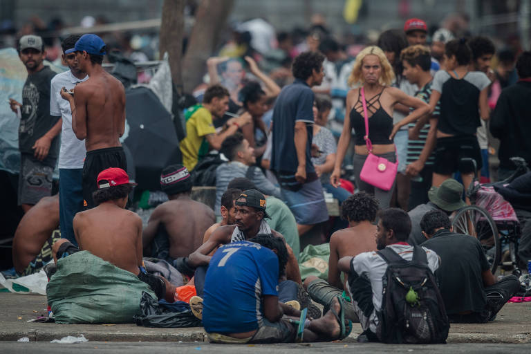 Usuários de drogas na cracolândia, no centro de São Paulo