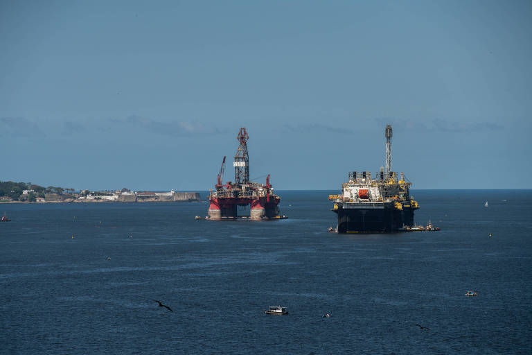 Disputa de SC, PR e SP sobre novos limites marítimos e divisão de royalties de petróleo dura mais de 30 anos