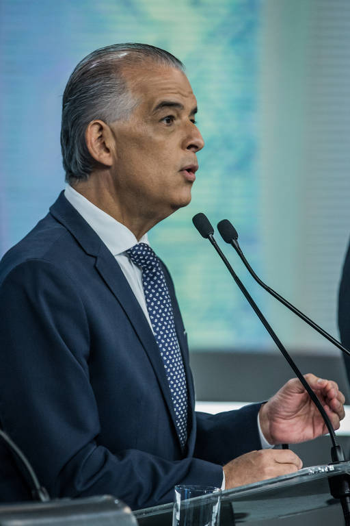 Candidato Marcio França (PSB) durante debate na Record