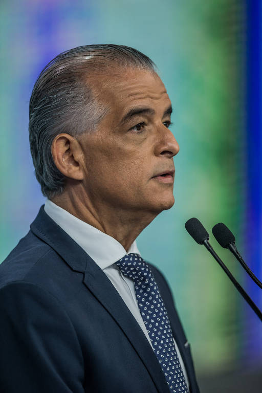 Candidato Marcio França (PSB) durante debate na Record