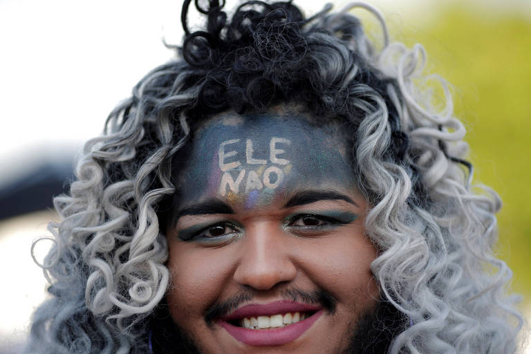 Militante durante a manifestação 'Ele Não' contra o candidato à Presidência Jair Bolsonaro (PSL) em Brasília