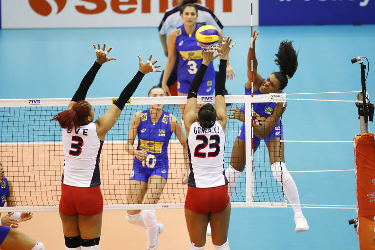 Brasil perde para Sérvia e é vice no Mundial de Vôlei Feminino