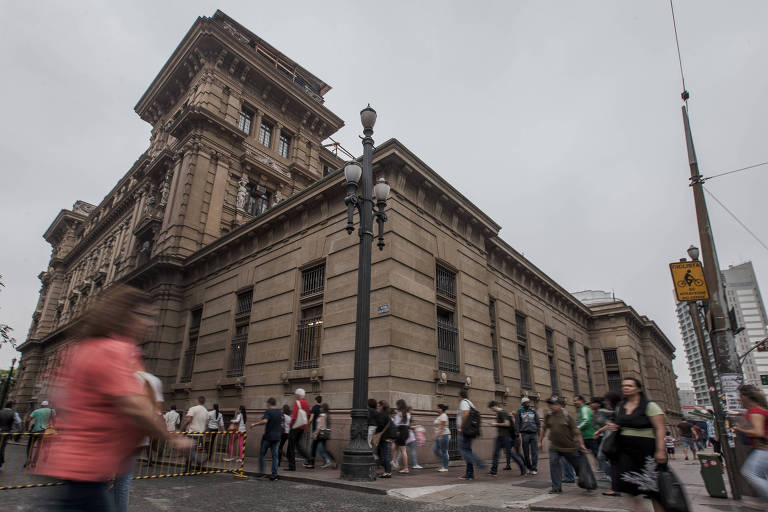 Pedidos de falência em São Paulo caem 20% em agosto, afirma associação comercial