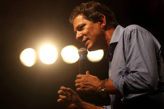 Brazil's Workers Party presidential candidate Fernando Haddad speaks at a rally in Rio de Janeiro