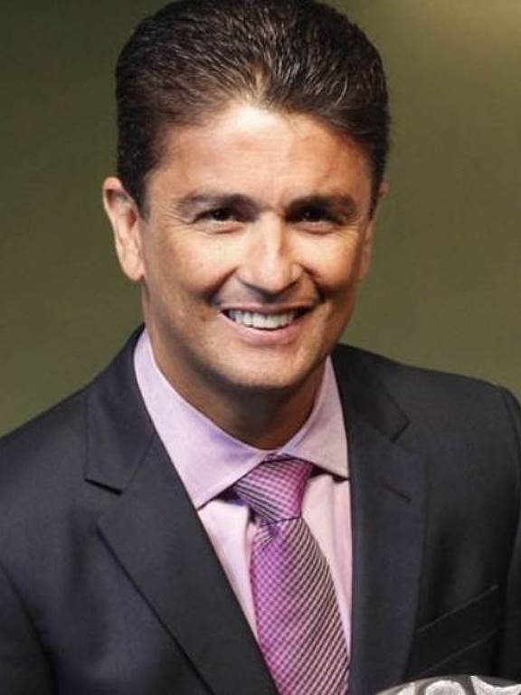 O ex-jogador de futebol José Roberto Gama de Oliveira, 54, mais conhecido como Bebeto é candidato a deputado estadual pelo Rio de Janeiro pela terceira vez, pelo partido Podemos. Como jogador da seleção brasileira, ele disputou as Copas de 1994 e 1998, tendo atuado na conquista do tetra, antes de trabalhar como técnico e depois entrar na vida política. 