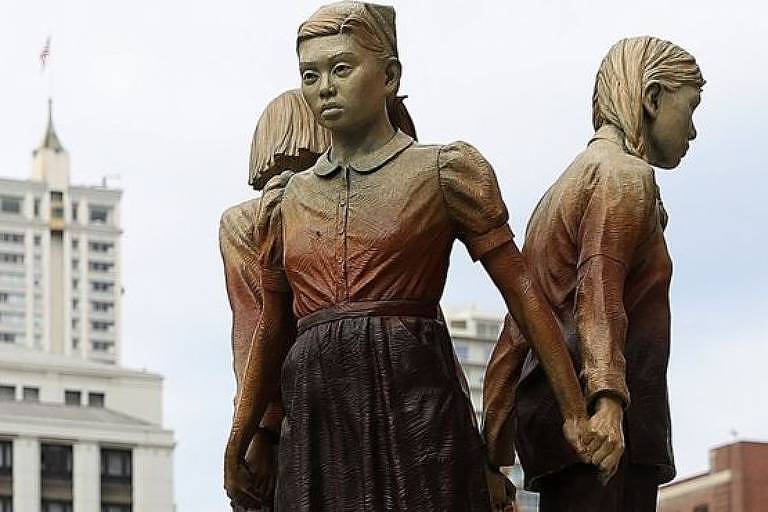 O polêmico monumento representa mulheres que foram forçadas a trabalhar em prostíbulos controlados por militares durante a Segunda Guerra