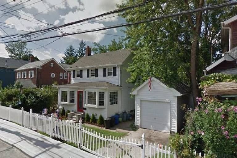 Casa de madeira em City Island, em Nova York