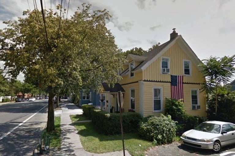 Casa de madeira em City Island, em Nova York