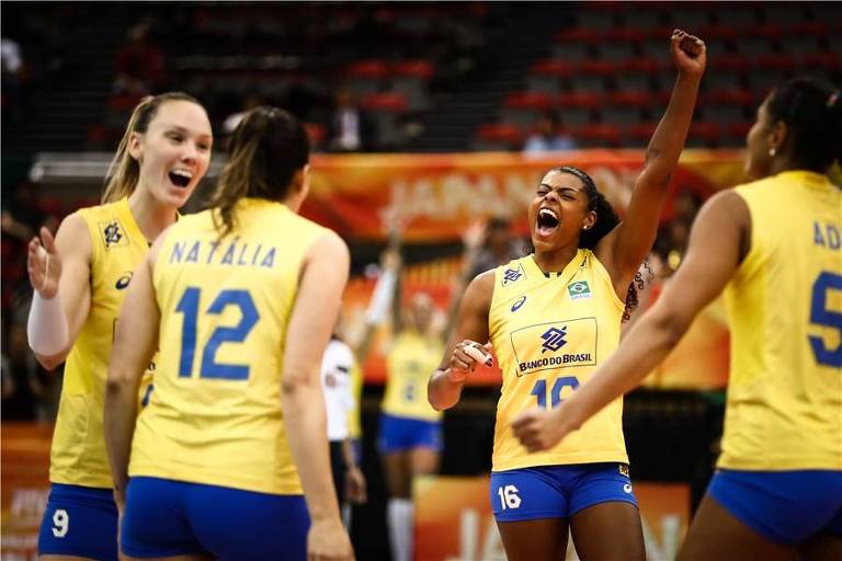 Seleção brasileira feminina de vôlei venceu a Holanda por 3 sets a 2 pelo Campeonato Mundial no Japão
