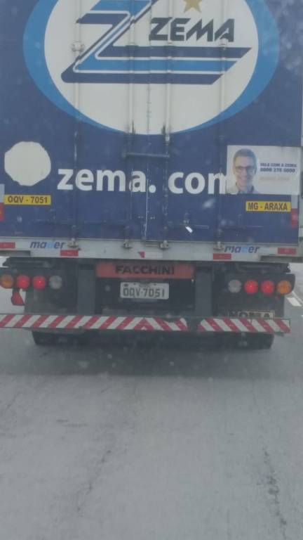 Propaganda em lojas e caminhões de Romeu Zema (Novo)